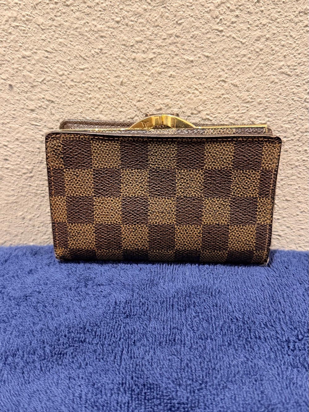 Louis Vuitton Damier Ebene Kiss Lock Brown Checkered Wallet with Gold Hardware